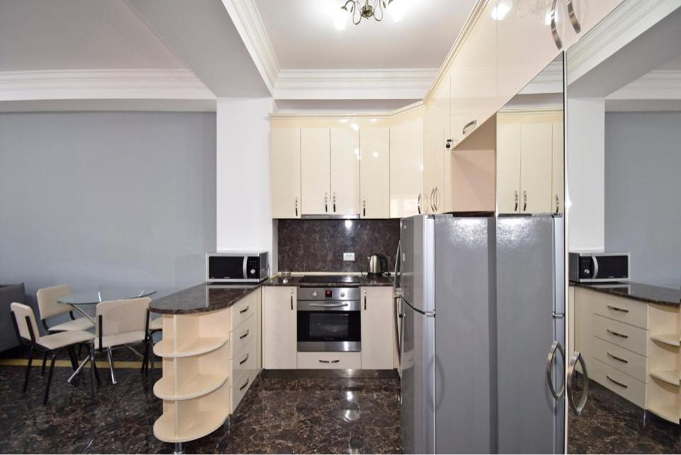 Modern Apartment For Rent In Buzand Street Bu944 เยเรวาน ภายนอก รูปภาพ